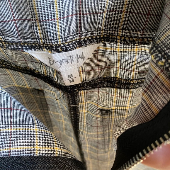 professional skirt - Picture 3 of 3